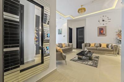 Newly Launched 2 Bedroom Lekki Phase1, Lekki Phase1, Lekki, Lagos, Flat / Apartment Short Let