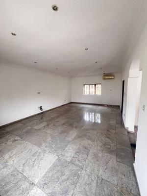 Spacious 3 Bedroom Apartment with Bq and a Garden at Lekki Lagos, Lekki Phase 1, Lekki, Lagos, Flat / Apartment for Rent