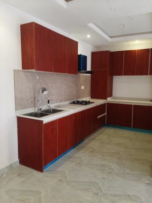 Serviced 3 Bedroom En-suite Maisonette with Fitted Open Plan Kitchen,, Lekki Phase 1, Lekki, Lagos, Flat / Apartment for Rent