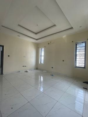 Spacious Affordable Master Bedroom Shared Apartment, Royal Pine Estate Orchid Road, Lekki, Lagos, Flat / Apartment for Rent