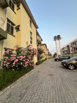 Spacious & Very Clean Commercial Property/office Space on a Major Road, Lekki Phase 1, Lekki, Lagos, Office Space for Rent