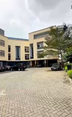 Decent 3 Bedrooms Apartment, Adeniyi Jones, Ikeja, Lagos, Flat / Apartment for Sale
