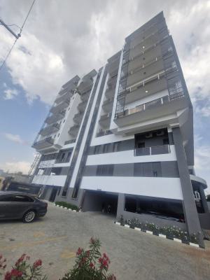 Spacious Serviced 3 Bedroom Apartment with Bq, Pool., Lekki Phase 1, Lekki, Lagos, Block of Flats for Sale