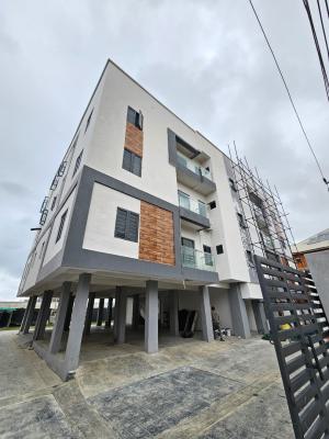 Well-built Luxury Spacious 2 Bedroom Apartment, Lekki Phase 1, Lekki, Lagos, Flat / Apartment for Sale