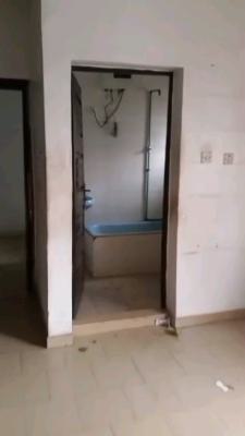Decent 3 Bedroom Up Flat, 3 Toilets 2 Bathroom, 2 Rooms Ensuite, Bakare Dawodu, Ifako, Gbagada, Lagos, Flat / Apartment for Rent