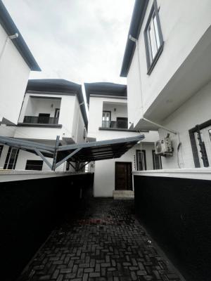 5 Bedroom Detached House with Bq, Ikota, Lekki, Lagos, Detached Duplex for Sale