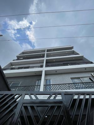 Serviced 2bedroom Apartment   10m  Caution: 10% Legal:, Lekki, Lekki, Lagos, Flat / Apartment for Rent