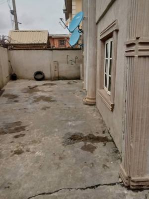 Standard Well Maintained 3 Bedroom Flat in a Serene Area, Surulere, Lagos, Flat / Apartment for Sale