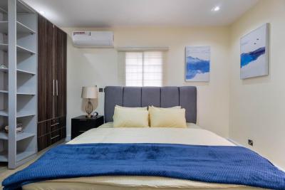 2 Bedroom Apartment, Lekki Phase 1, Lekki, Lagos, Flat / Apartment Short Let