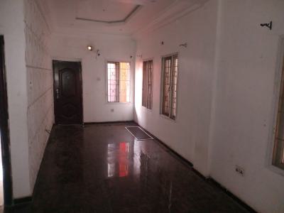 Obama  2bd Flat, Adekunle By Third Mainland Bridge Lsdp Estate, Yaba, Lagos, Flat / Apartment for Rent