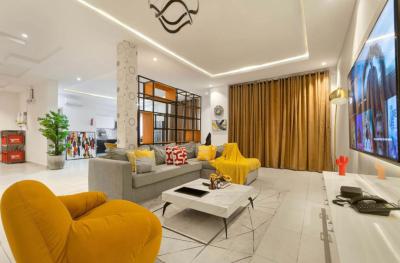 Luxury and Beautiful 2bedroom Apartment with Rooftop Pool, Snooker,gym, Lekki Phase 1, Lekki, Lagos, Flat / Apartment Short Let