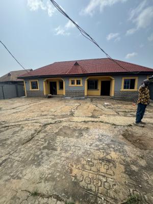 2 Bedroom Flat, Oreyo, Igbogbo, Ikorodu, Lagos, Flat / Apartment for Rent