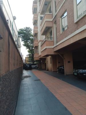 3 Bedroom Flat with a Room BQ