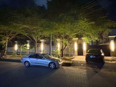 3 Bedroom Flat, Off Admiralty Way, Lekki Phase 1, Lekki, Lagos, Flat / Apartment for Rent