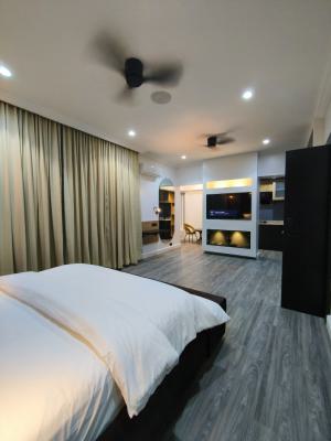 Exquisite Luxurious Studios and 1 Bedroom Apartments, Off Admiralty Way, Lekki, Lagos, Self Contain (single Rooms) Short Let