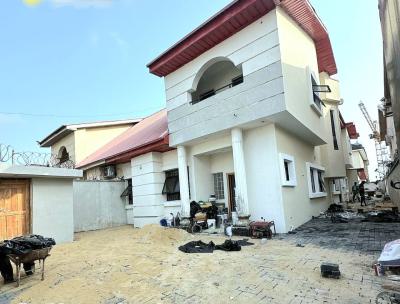 Well Maintained 5 Bedrooms Semi Detached Duplex, Lekki Phase 1, Lekki, Lagos, Semi-detached Duplex for Rent