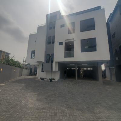 Magnificent 4bedroom Maisonette with a Pool, Lekki Phase 1, Lekki, Lagos, Flat / Apartment for Sale
