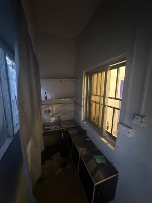 One Bedroom in a Good Neighborhood, 3rd Avenue, Gwarinpa, Abuja, Mini Flat (room and Parlour) for Rent