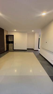 Serviced 2 Bedroom Apartment, Right Hand Side, Lekki Phase 1, Lekki, Lagos, Flat / Apartment for Rent
