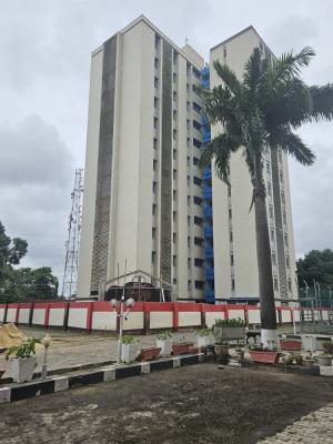 3 Spacious Bedrooms on 11th Floor, Eric Moore Towers, Eric Moore, Surulere, Lagos, Flat / Apartment for Sale