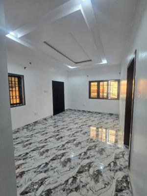 Well Renovated Self Serviced 3 Bedroom Flat in a Secured Location, Lekki Phase 1, Lekki, Lagos, Flat / Apartment for Rent