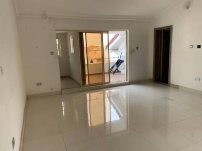 Spacious Studio Apartment (upstairs), Lekki Phase 1, Lekki, Lagos, Self Contain (single Rooms) for Rent