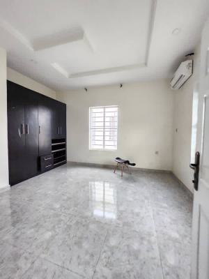 Self Contain Madams Room, Cluster One Estate, Lekki County, Ikota, Lekki, Lagos, Self Contain (single Rooms) for Rent