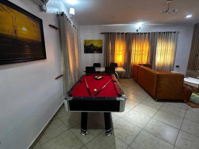 Luxury 2/3 Bedroom Apartment with Ps5 & Snooker Board, Ikate, Lekki, Lagos, Flat / Apartment Short Let