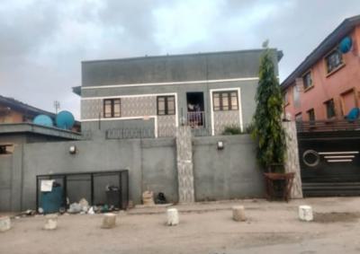 Very Nice and Solid Not Too Old 1story Building, Off Lawanson Road, Lawanson, Surulere, Lagos, Block of Flats for Sale