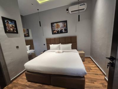 One 1 Bedroom Short Stay Airbnb, Off Oduduwa Crescent, Ikeja Gra, Ikeja, Lagos, Flat / Apartment for Rent