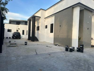 Newly Built 3 Bedroom Bungalow with a Røom and Parlor Bq, Ikolaba/arisekola Street, New Bodija, Ibadan, Oyo, House for Sale