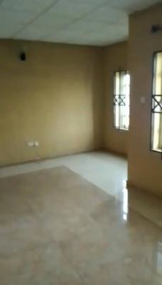Lovely 3bedroom Flat, Off Anjorin ,close Street  Off Lawanson, Surulere, Lagos, Flat / Apartment for Rent