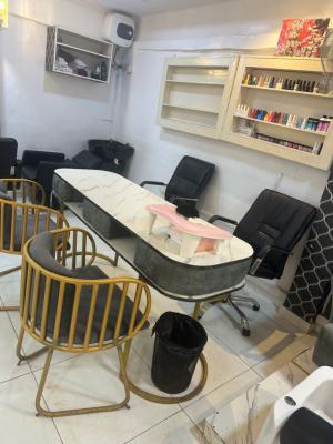 Exquisite and Topnotch Unisex Hair Salon, in an Estate Off Admiralty Way, Lekki Phase 1, Lekki, Lagos, Commercial Property for Rent