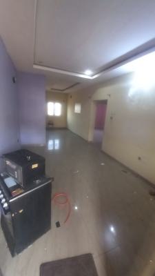 Standard 2 Bedrooms Flat, Dawaki, Gwarinpa, Abuja, Flat / Apartment for Rent