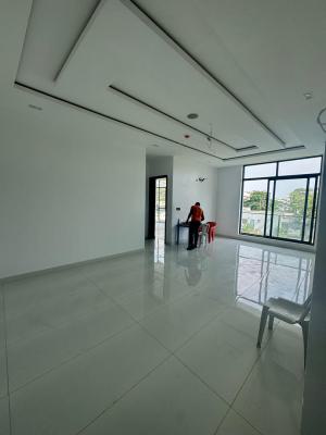 2 Bedroom Apartment, Lekki Phase 1, Lekki, Lagos, Flat / Apartment for Sale