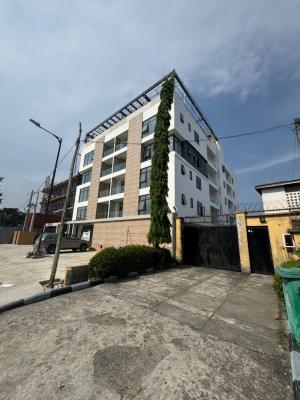 2bedroom Apartment, Lekki Phase 1, Lekki, Lagos, Flat / Apartment for Sale