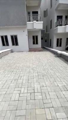 4-bedrooms Terrace Duplex with Bq, Tarred Road, Guzape District, Abuja, Terraced Duplex for Rent