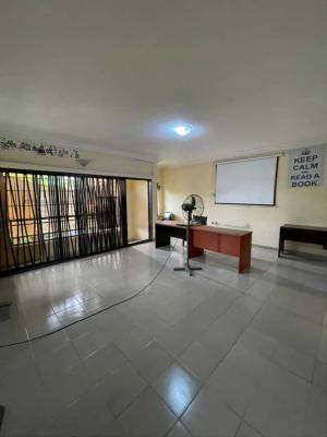 Spacious 3bedroom Apartment, Lekki Phase 1, Lekki, Lagos, Flat / Apartment for Rent
