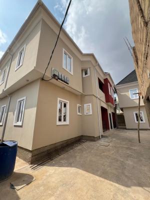 Well Located 2 Bedroom Flat, Ire Akari, Akala Express, Ibadan, Oyo, Flat / Apartment for Rent
