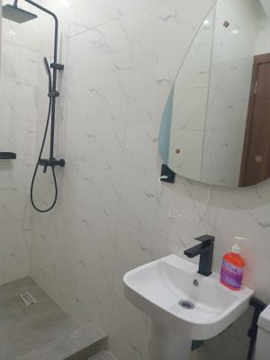 Luxury 2 Bedroom Apartment with Excellent Facilities, Victoria Island (vi), Lagos, Flat / Apartment Short Let