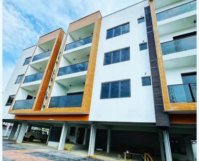 Neatly Built 3 Bedroom Apartment, Lekki Phase 1, Lekki, Lagos, Flat / Apartment for Sale