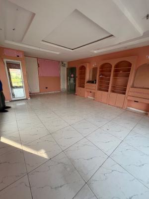 Shop Space Upstairs Facing Road on a Good Location at Lekki Phase 1, Lekki Phase 1 Lekki Lagos, Lekki Phase 1, Lekki, Lagos, Shop for Rent