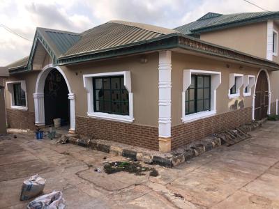 Well Maintained 2 Bedroom Flat Ensuite Plus Guest Toilet, By Elewuro Junction, Akobo, Ibadan, Oyo, Flat / Apartment for Rent