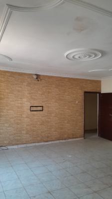 Very Spacious 3-bedroom Flat -- Prime Area  Close to Tantalizers, Garki 2, Garki, Abuja, Flat / Apartment for Rent