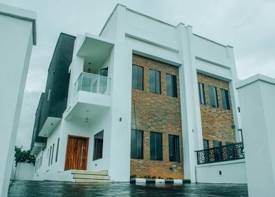 Newly Built 4-bedroom Semi-detached Luxury Duplex, Legacy Estate, Kolapo Ishola Gra, Akobo, Ibadan, Ibadan, Oyo, Semi-detached Bungalow for Sale