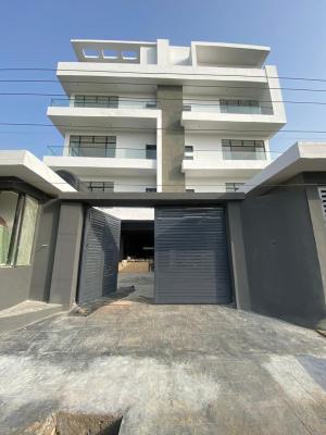 Well Built 3 Bedroom Penthouse with Communal Pool & Elevator, Ikate, Lekki, Lagos, Flat / Apartment for Sale