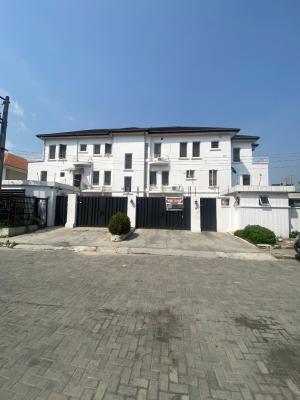 Well Maintained 3  𝐁𝐄𝐃𝐑𝐎𝐎𝐌 Apartment with 24hrs Light, Lekki Phase 1, Lekki, Lagos, Flat / Apartment for Rent