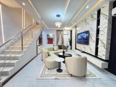 3 Bedroom  Serene and Secured Environment  Smart Tvs with Netflix, Lekki Phase 1, Lekki, Lagos, Flat / Apartment Short Let