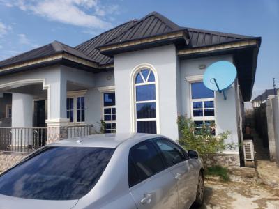 Move-in-ready 3 Bedroom Bungalow with P.o.p, Off Gberigbe Rd, Ikorodu, Lagos, Detached Bungalow for Sale