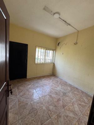 Self Contain + Mini Parlour, Dominos Pizza, Agungi, Lekki, Lagos, Self Contain (single Rooms) for Rent